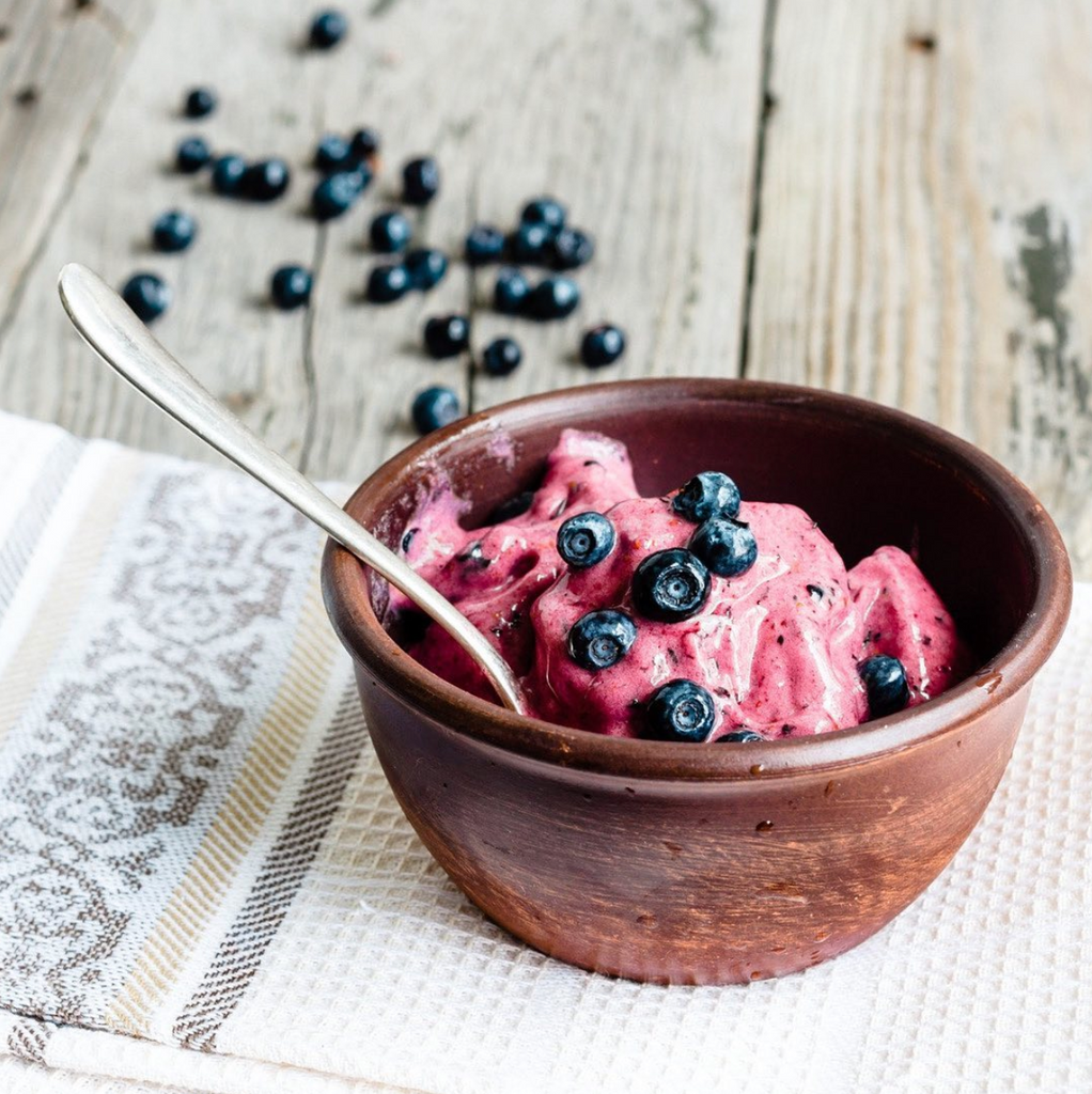 VEGAN BLUEBERRY-BANANA ICE CREAM
